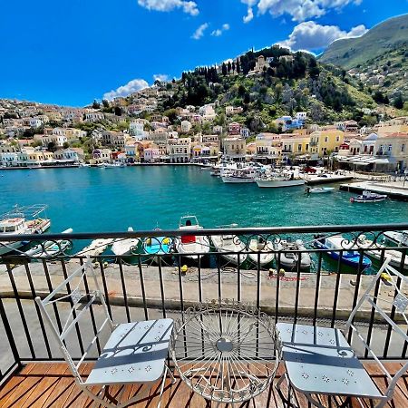Nikolakis, Seafront - Harbor View Apartman Szími Kültér fotó